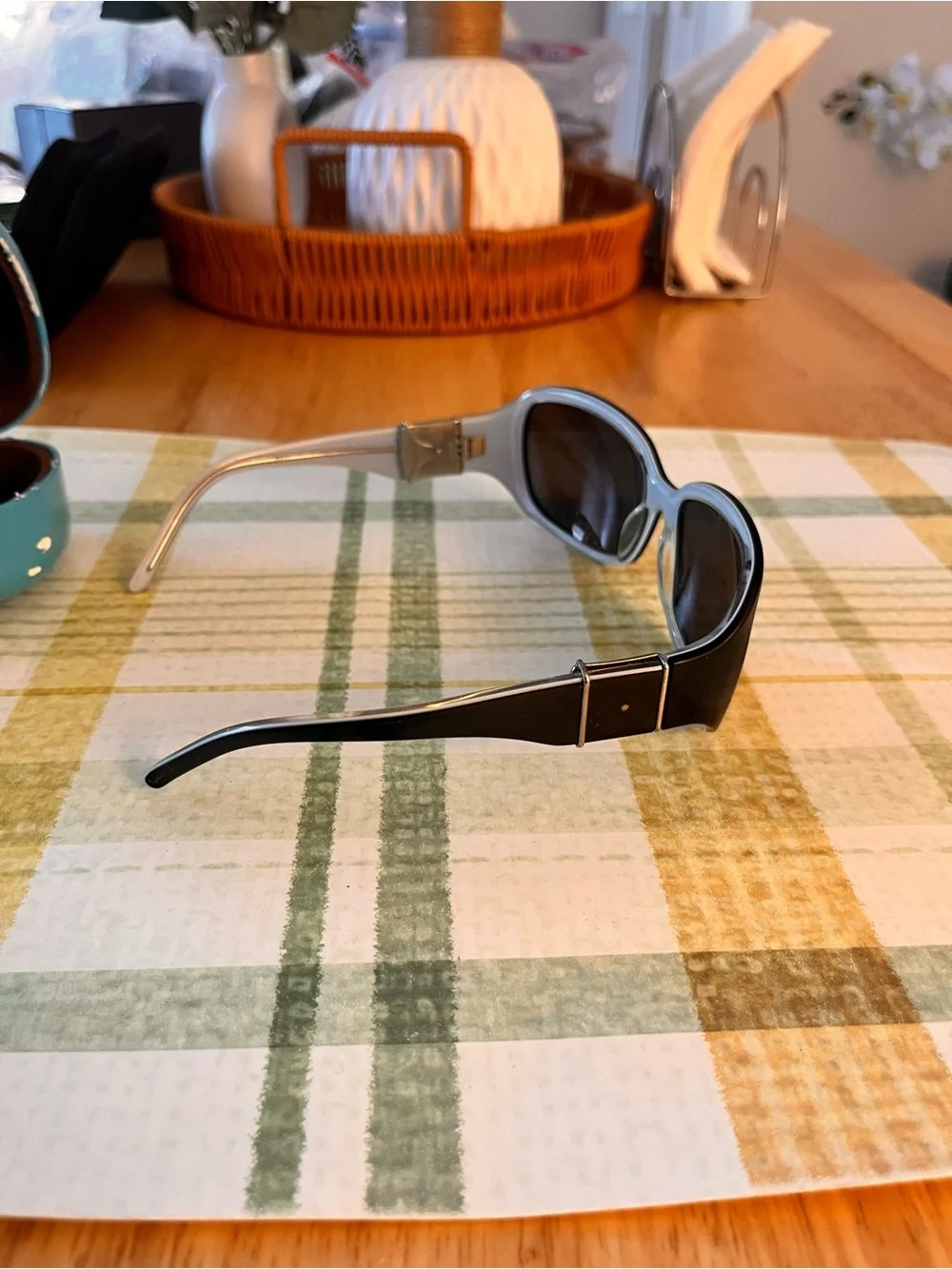 Authentic Robert Marc NYC 572-1  Vintage Sunglasses Black & Baby Blue With Case
